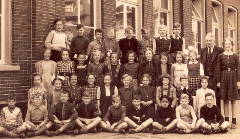 Schoolfoto OLS aan de Singel 5e klas, 1952 - 1953.jpg